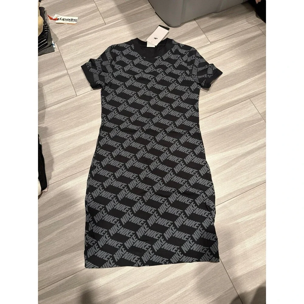 Brand new Nike fitted dress